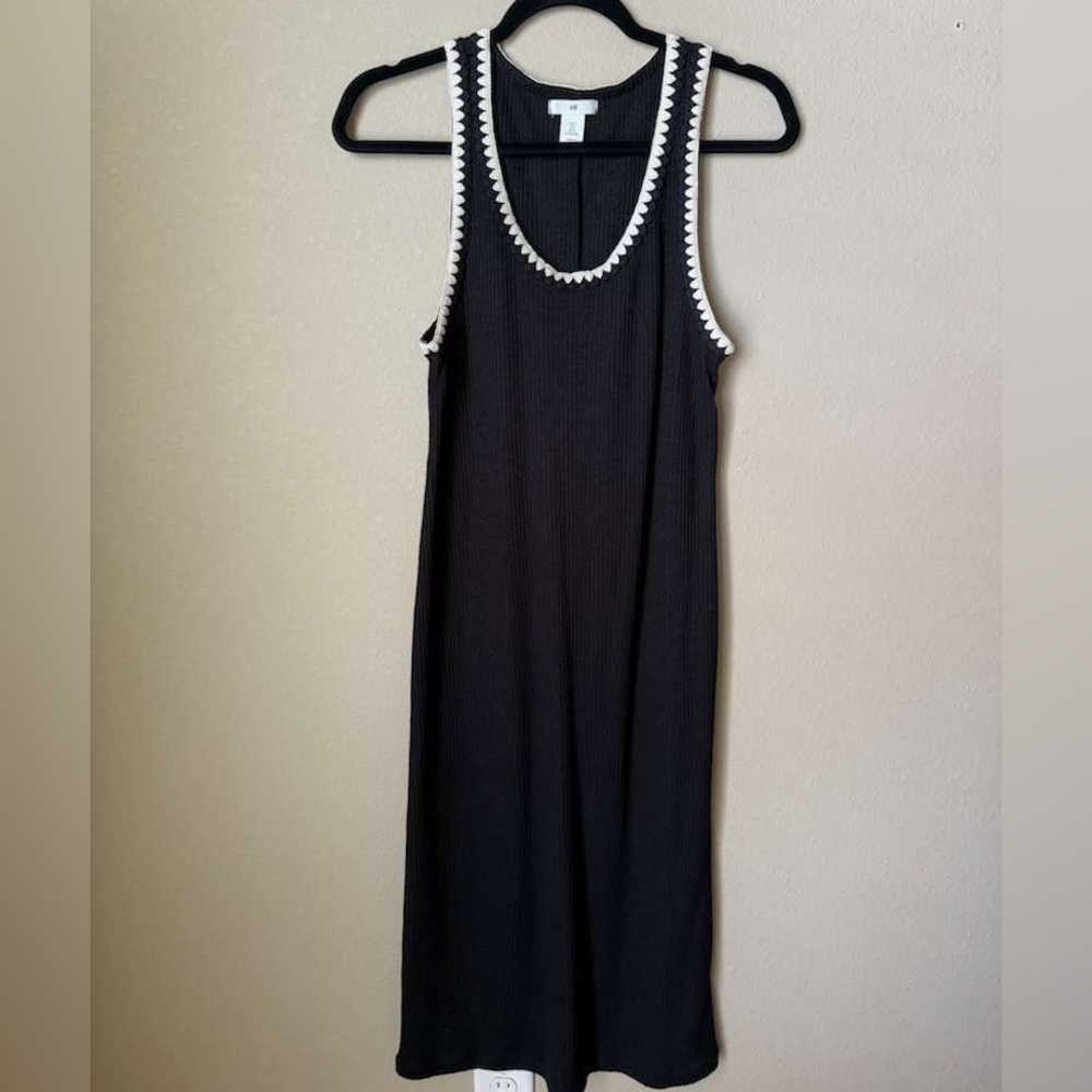 H&M knitted ribbed dress - Picture 2 of 4